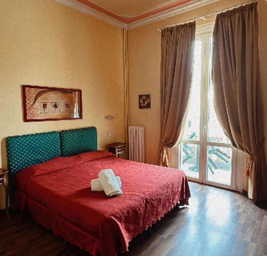 Room In Guest Room - Versilia Mare Amore 1923 Viareggio